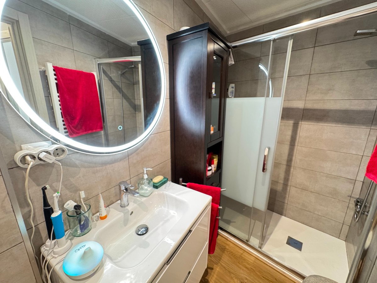 3 Bed Middle Floor Apartment in Guardamar del Segura