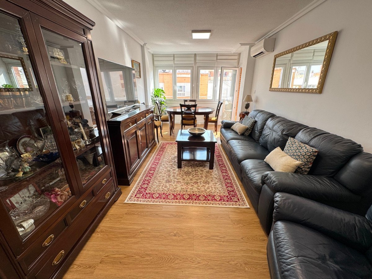 3 Bed Middle Floor Apartment in Guardamar del Segura