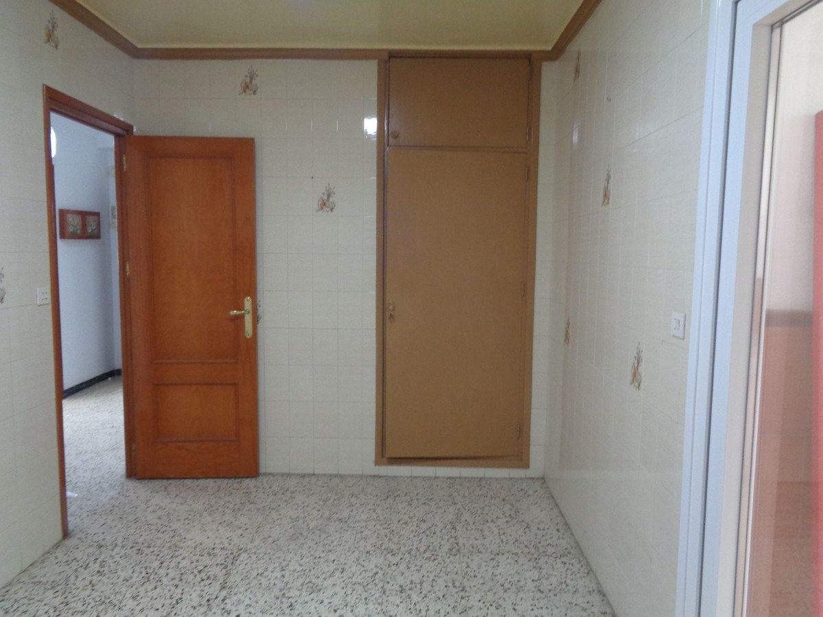 3 Bed Semi-Detached House in Coín