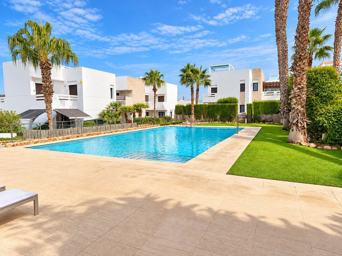 2 Bed Ground Floor Apartment in La Finca Golf