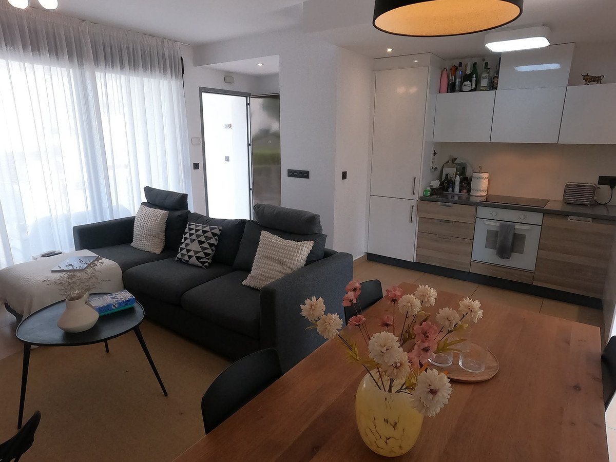 2 Bed Ground Floor Apartment in La Finca Golf