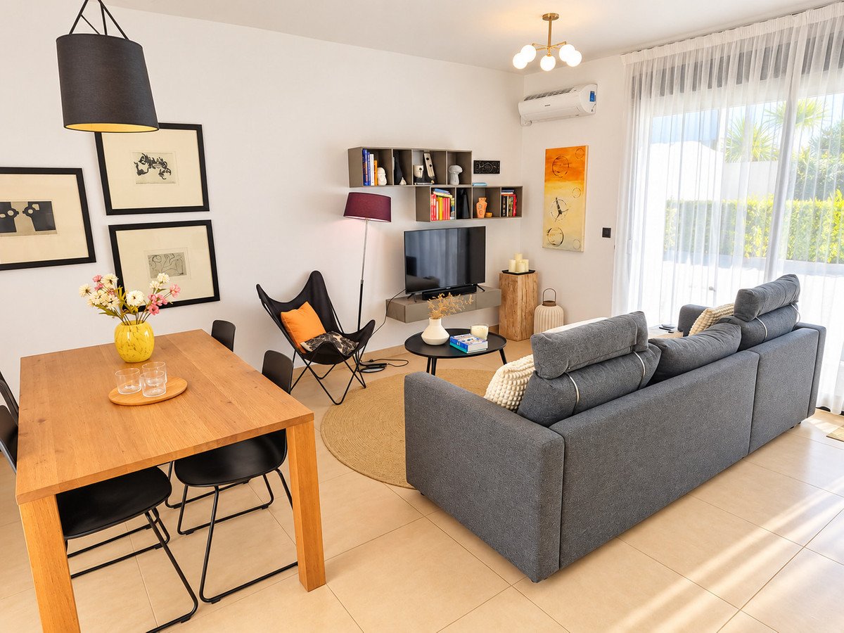 2 Bed Ground Floor Apartment in La Finca Golf
