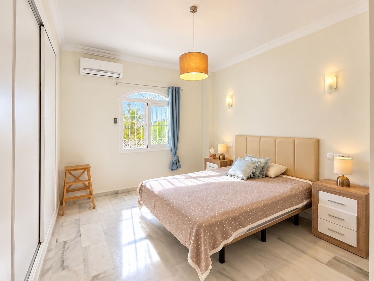 2 Bed Ground Floor Apartment in Estepona