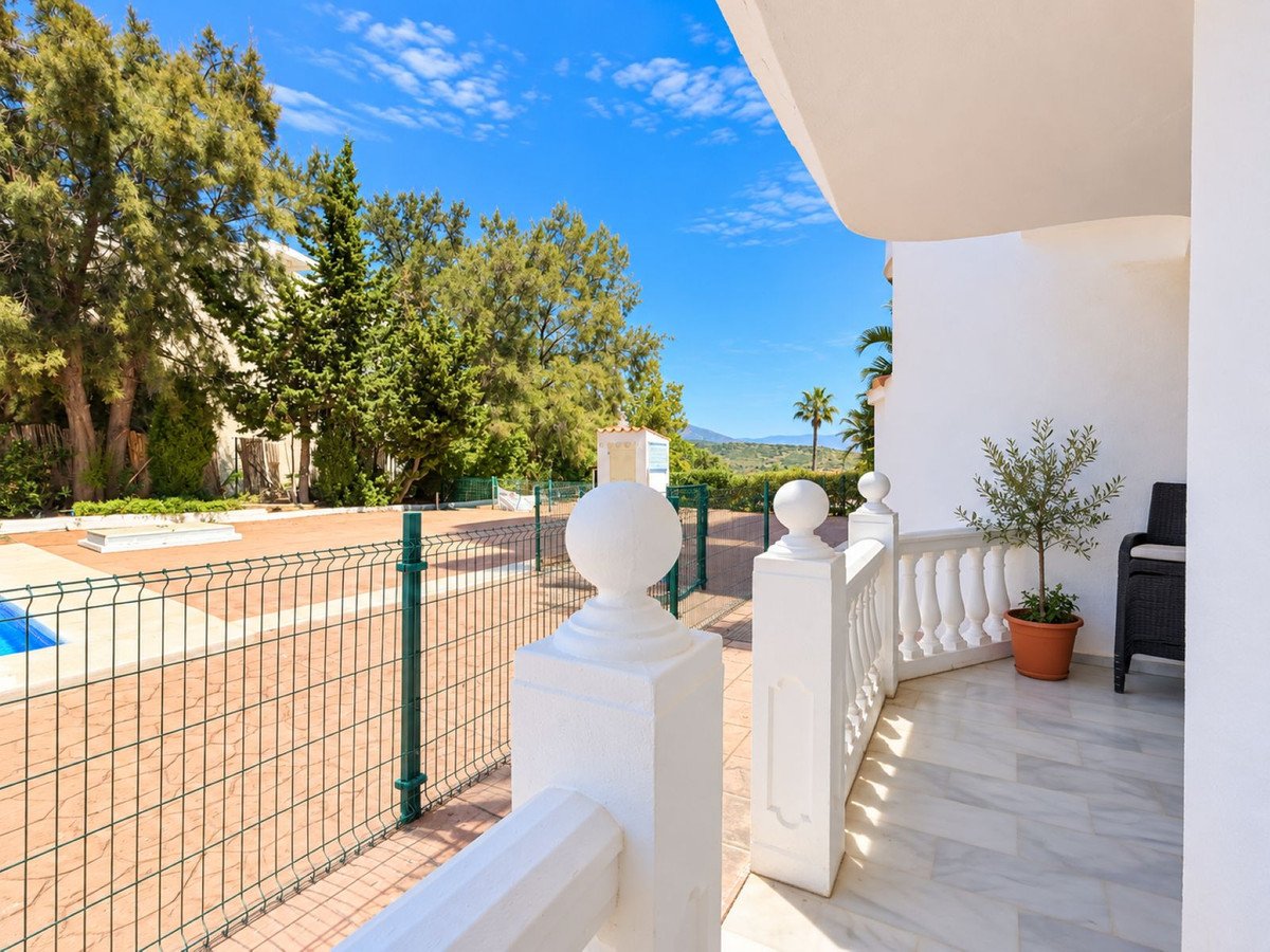 2 Bed Ground Floor Apartment in Estepona