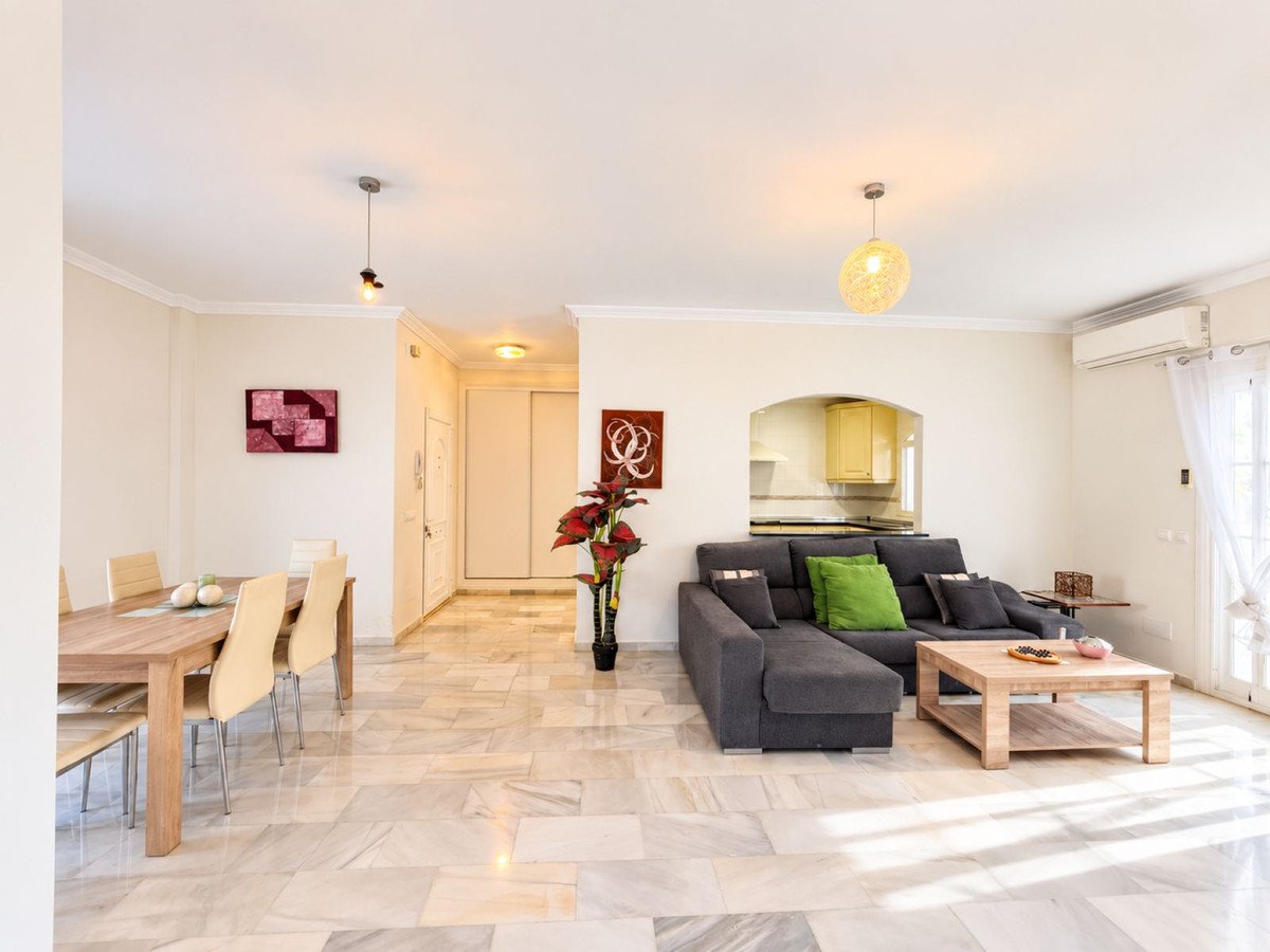 2 Bed Ground Floor Apartment in Estepona