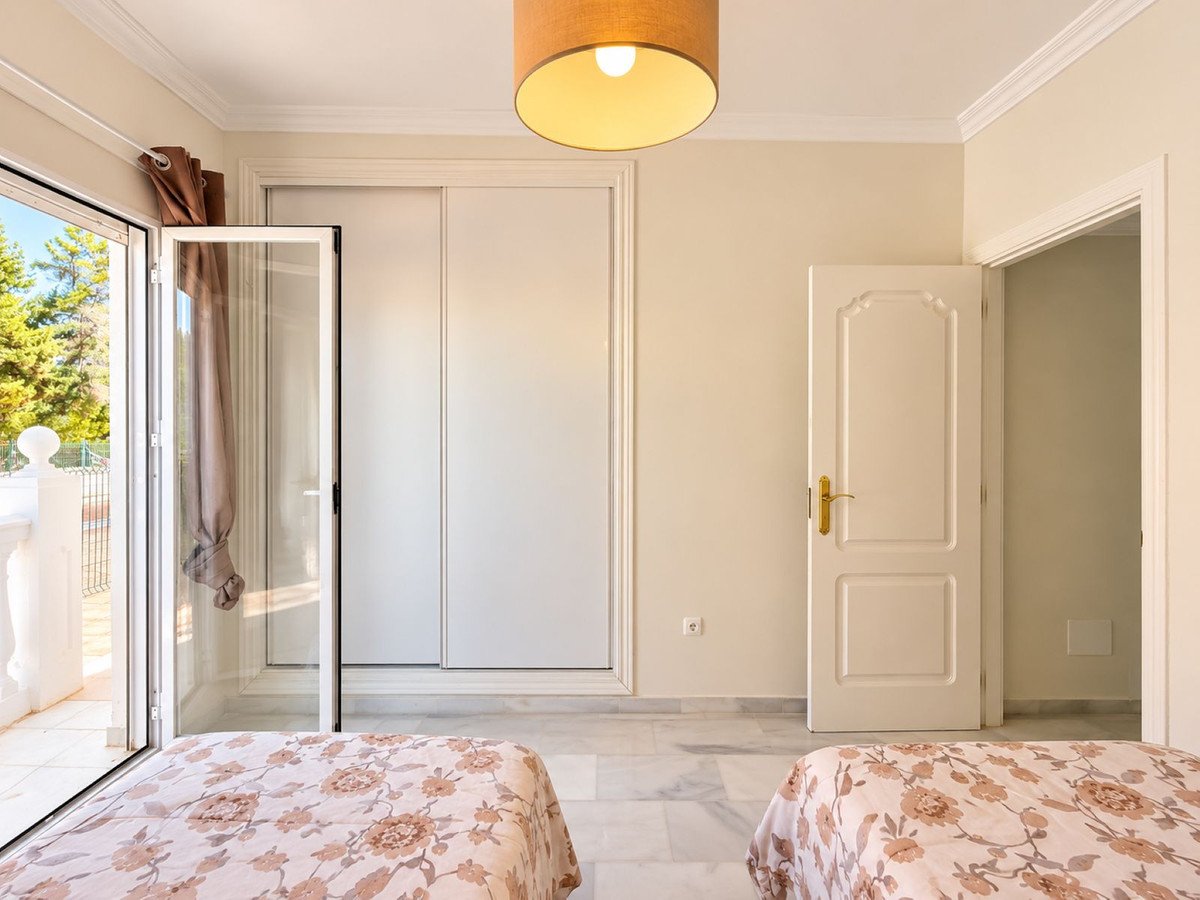 2 Bed Ground Floor Apartment in Estepona