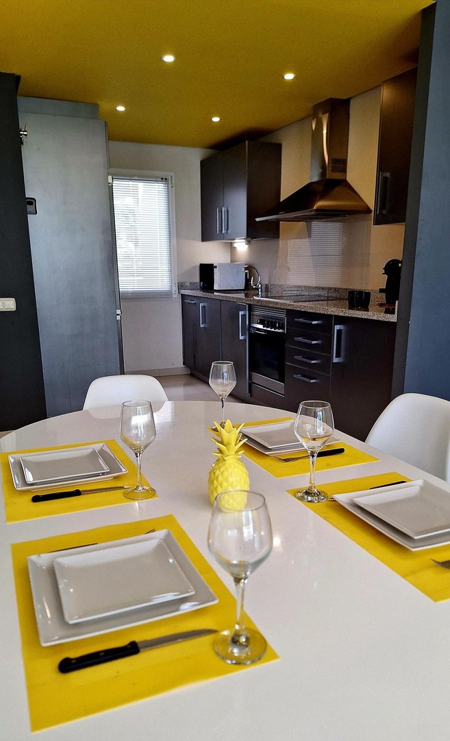 2 Bed Middle Floor Apartment in Estepona