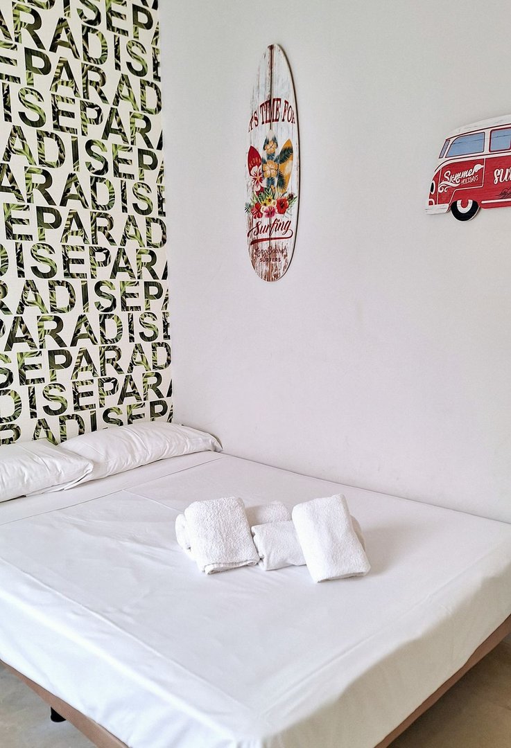 2 Bed Middle Floor Apartment in Estepona