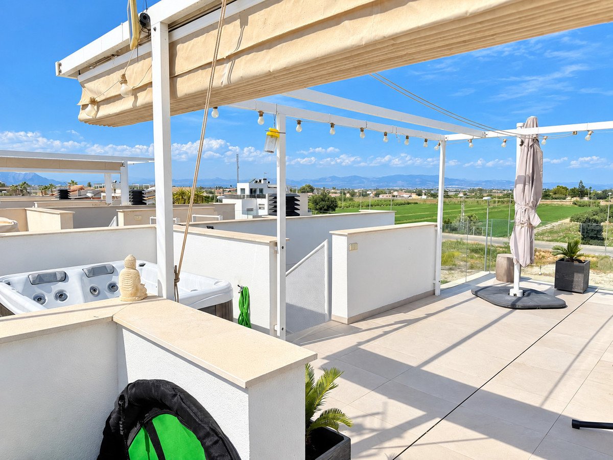 3 Bed Detached Villa in Rojales