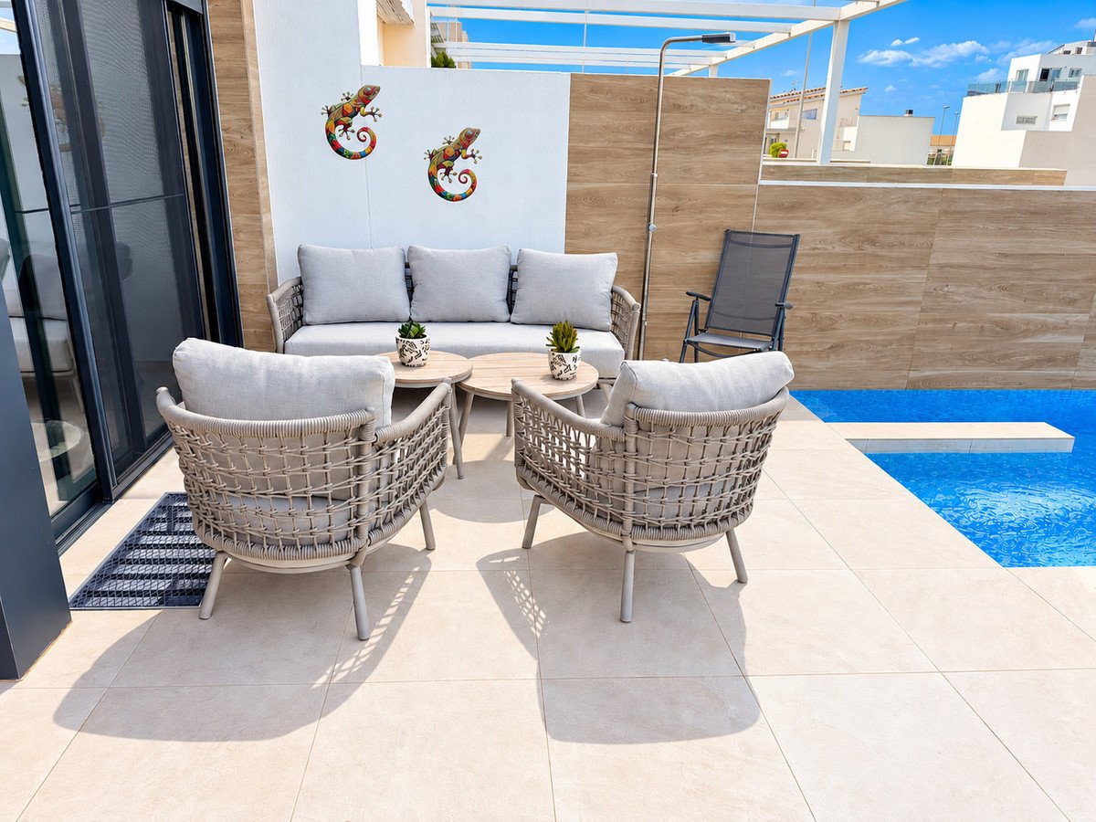3 Bed Detached Villa in Rojales
