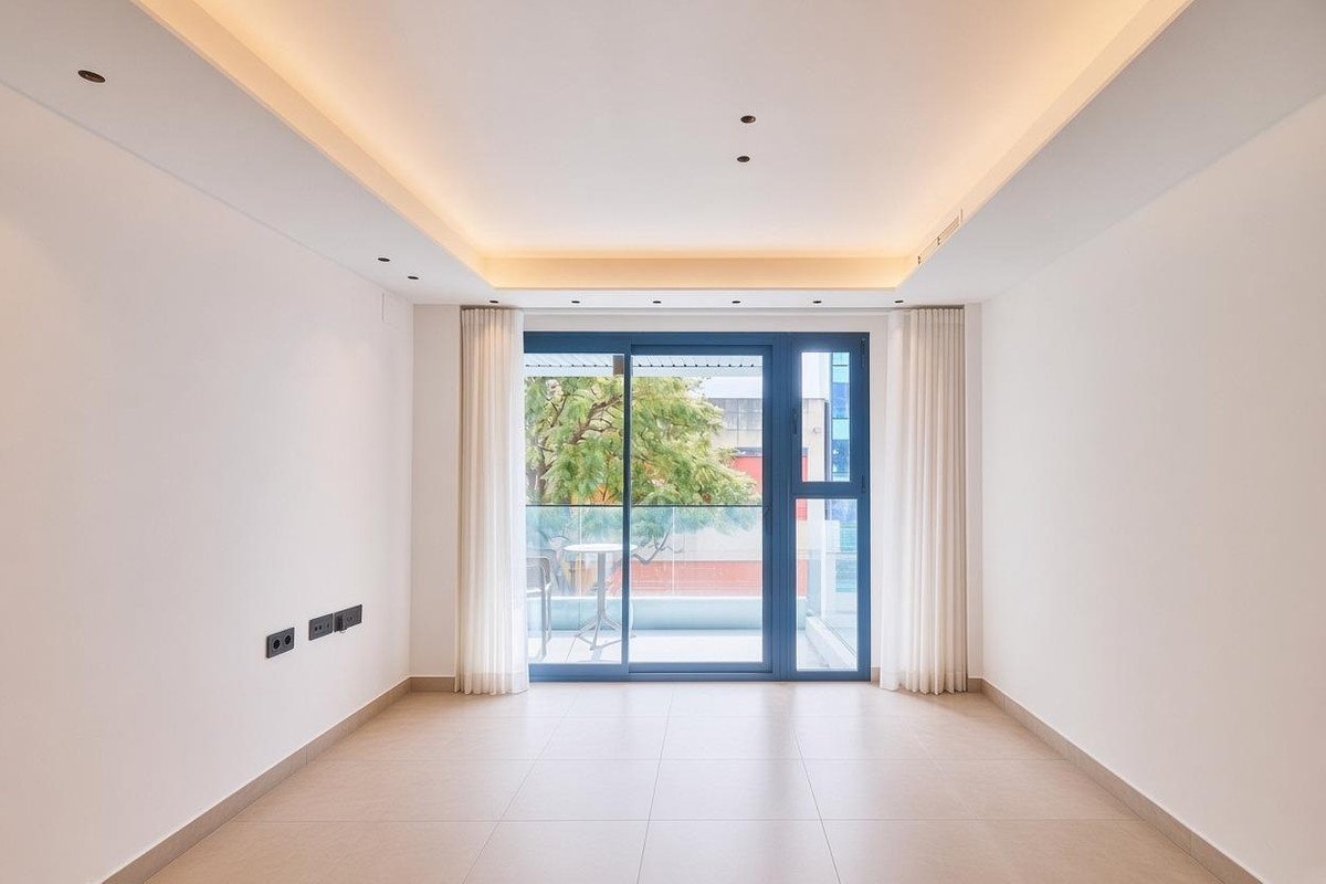 3 Bed Middle Floor Apartment in Fuengirola