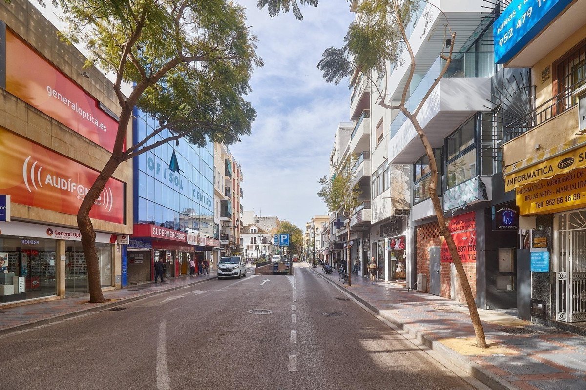 3 Bed Middle Floor Apartment in Fuengirola