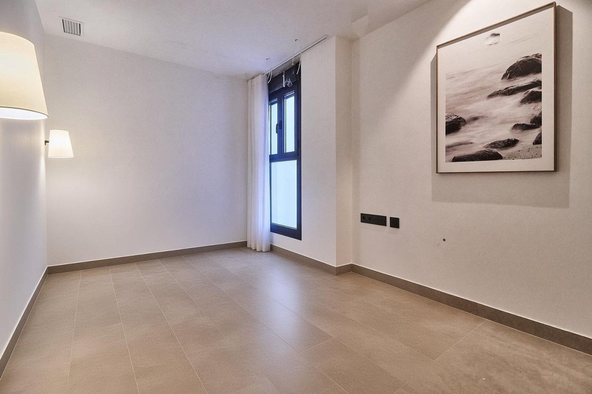 3 Bed Middle Floor Apartment in Fuengirola