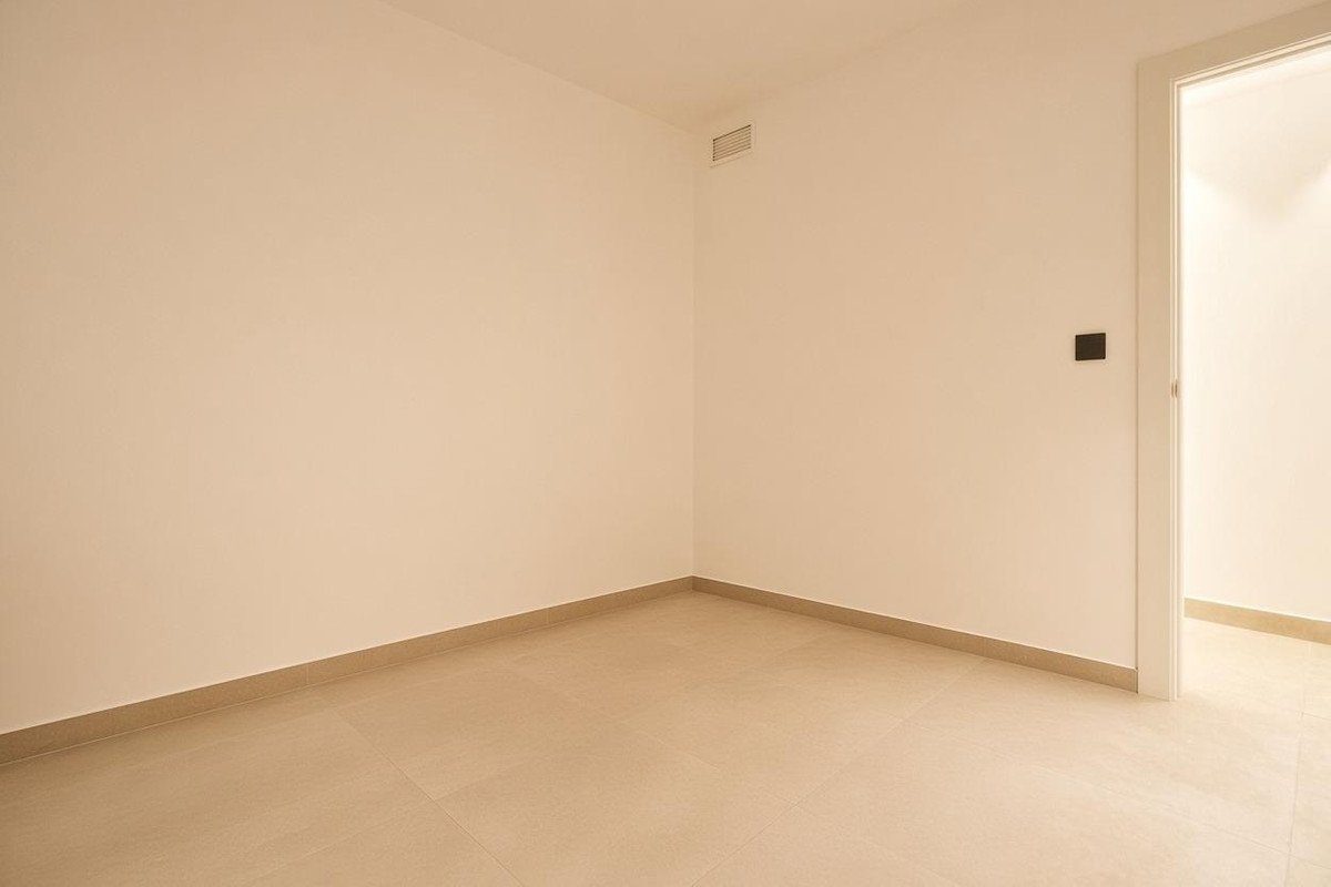 3 Bed Middle Floor Apartment in Fuengirola