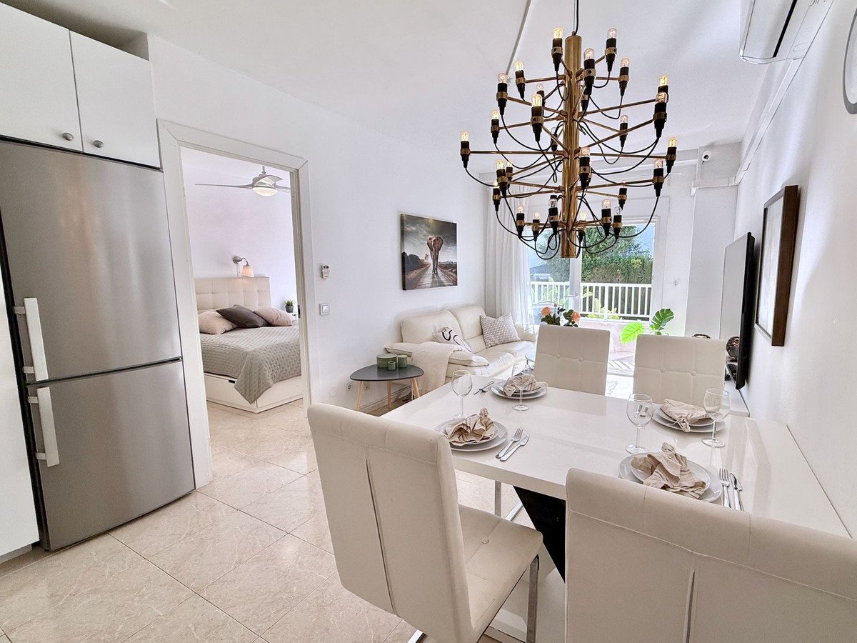 1 Bed Middle Floor Apartment in The Golden Mile