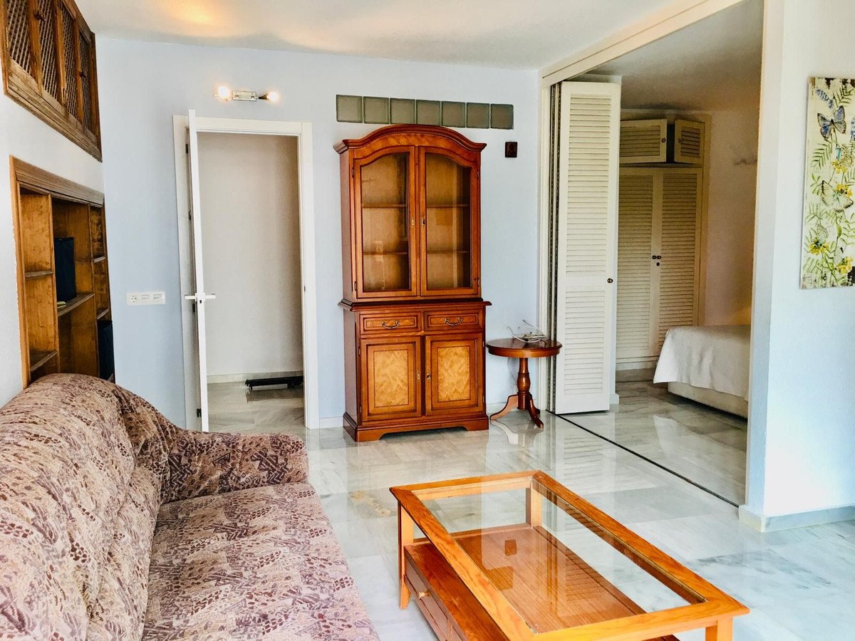 2 Bed Ground Floor Apartment in The Golden Mile