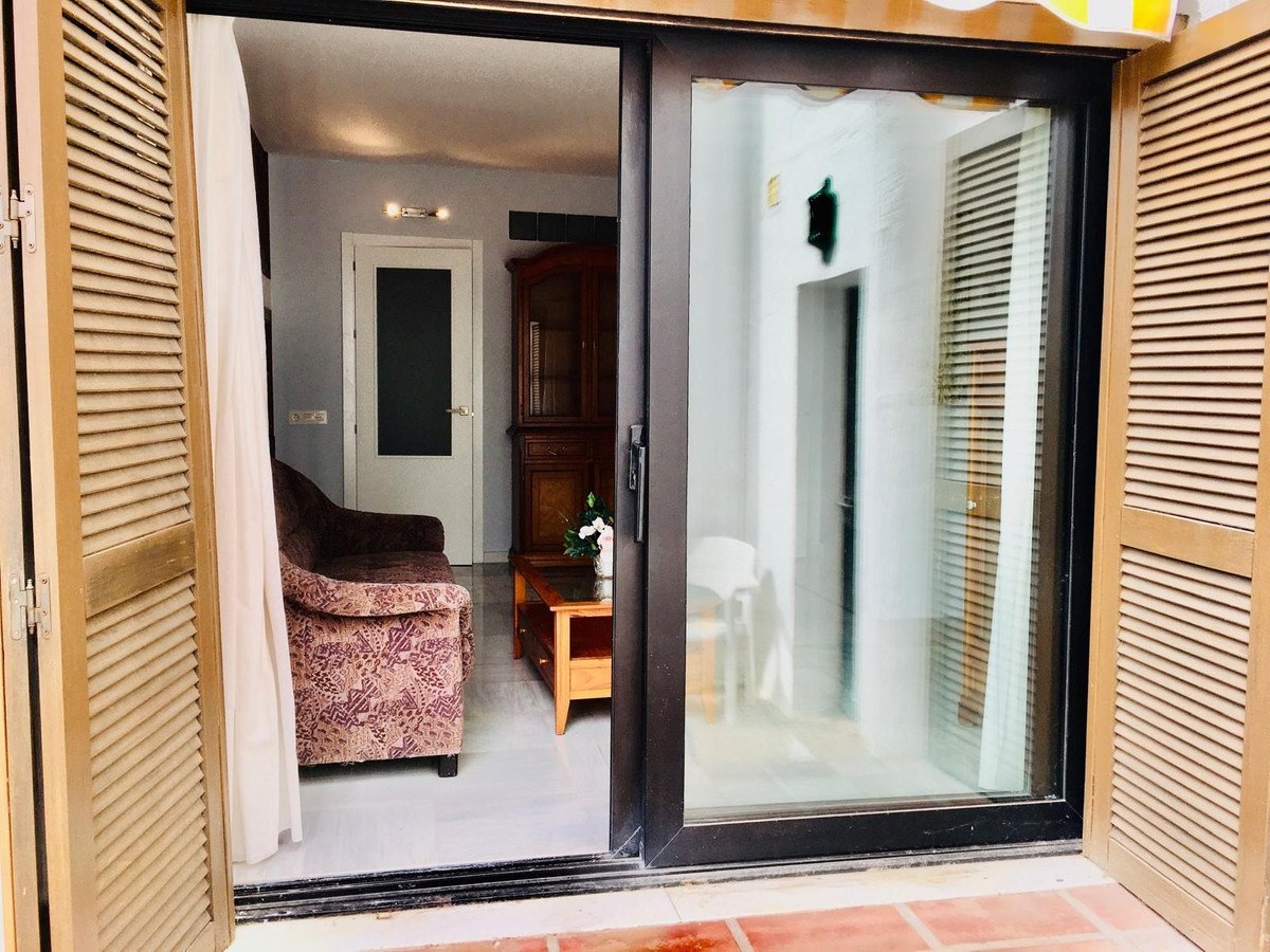 2 Bed Ground Floor Apartment in The Golden Mile