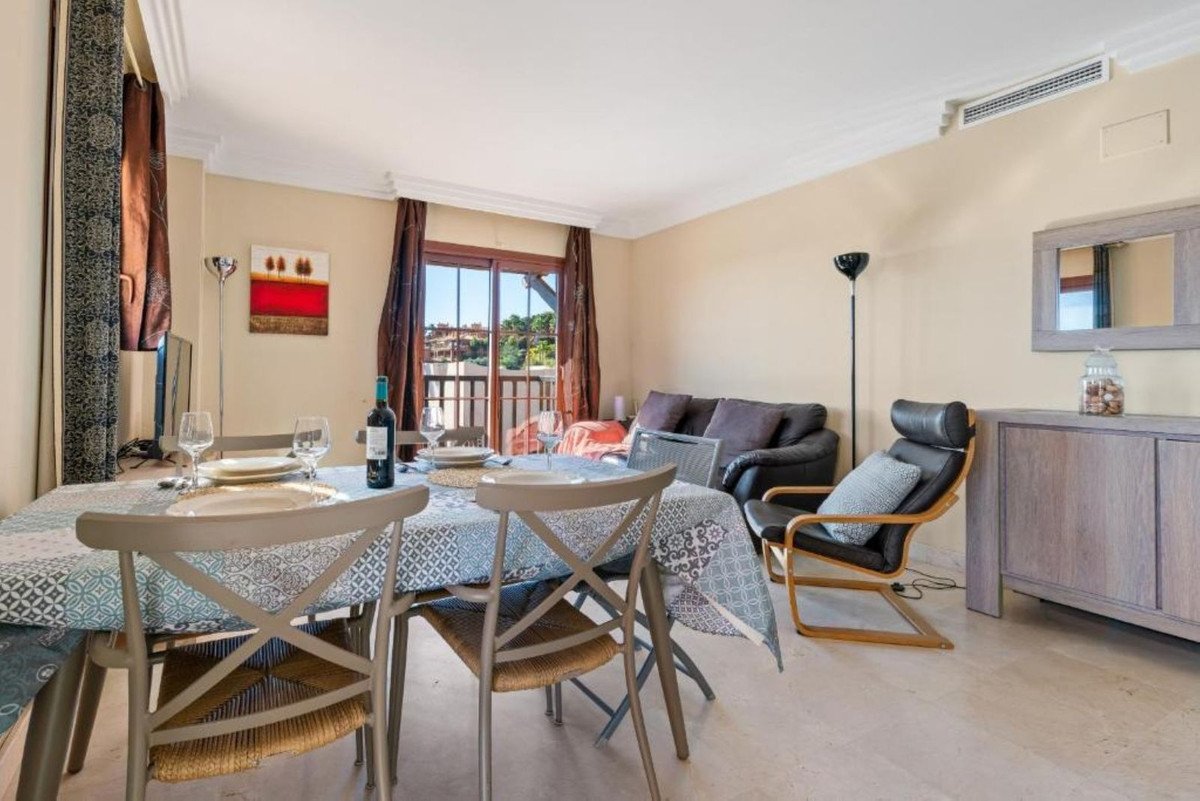 2 Bed Middle Floor Apartment in Atalaya