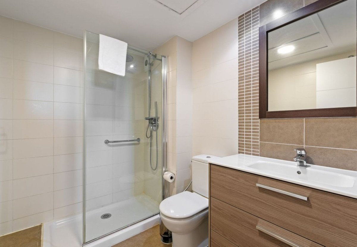 2 Bed Middle Floor Apartment in Atalaya