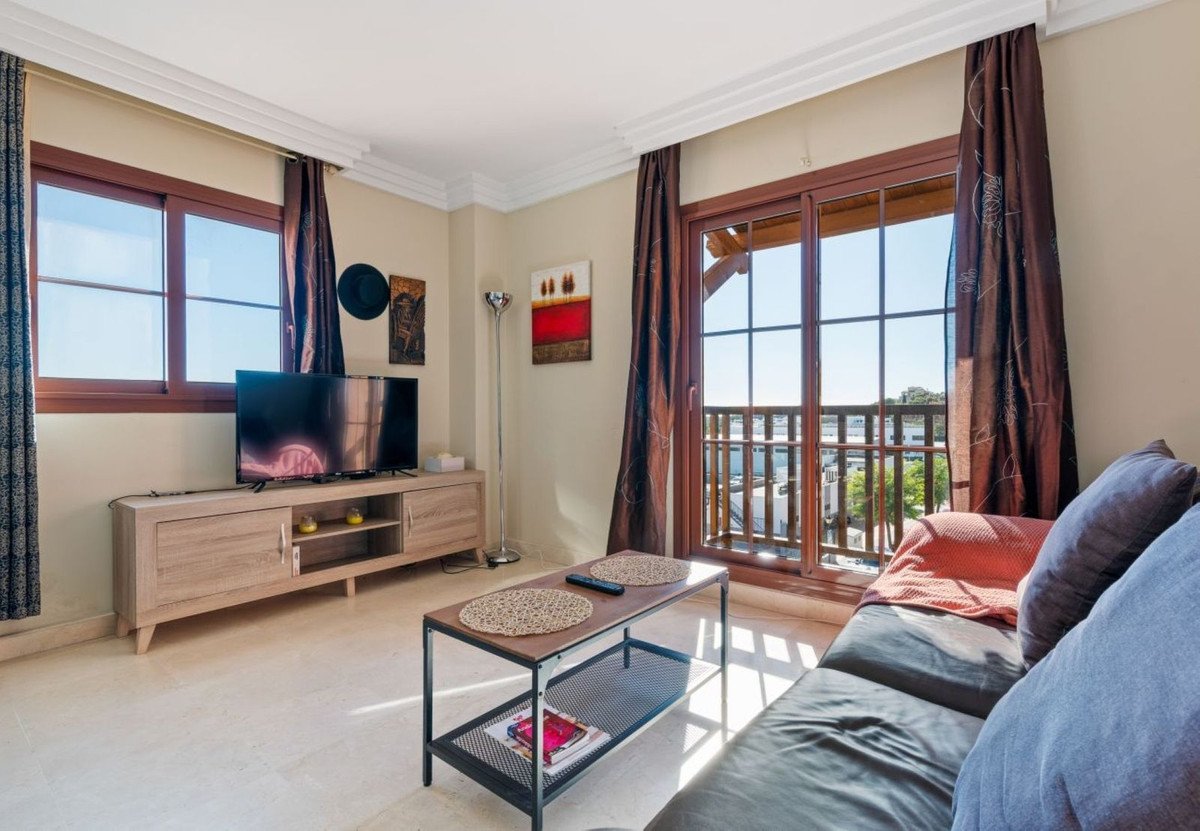 2 Bed Middle Floor Apartment in Atalaya