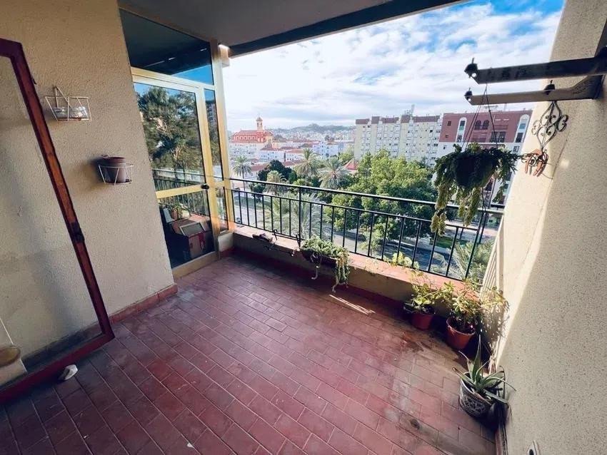 4 Bed Middle Floor Apartment in Málaga