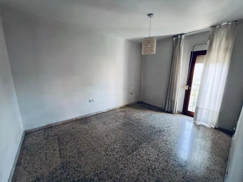 4 Bed Middle Floor Apartment in Málaga