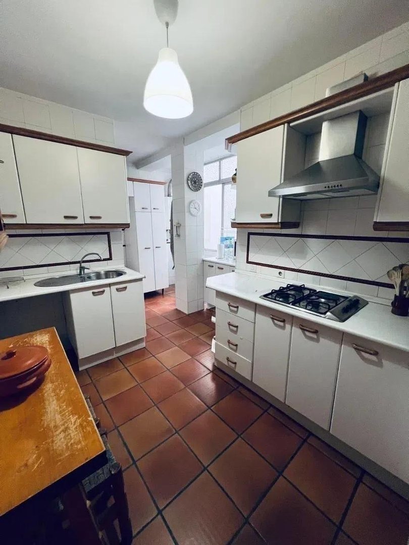 4 Bed Middle Floor Apartment in Málaga
