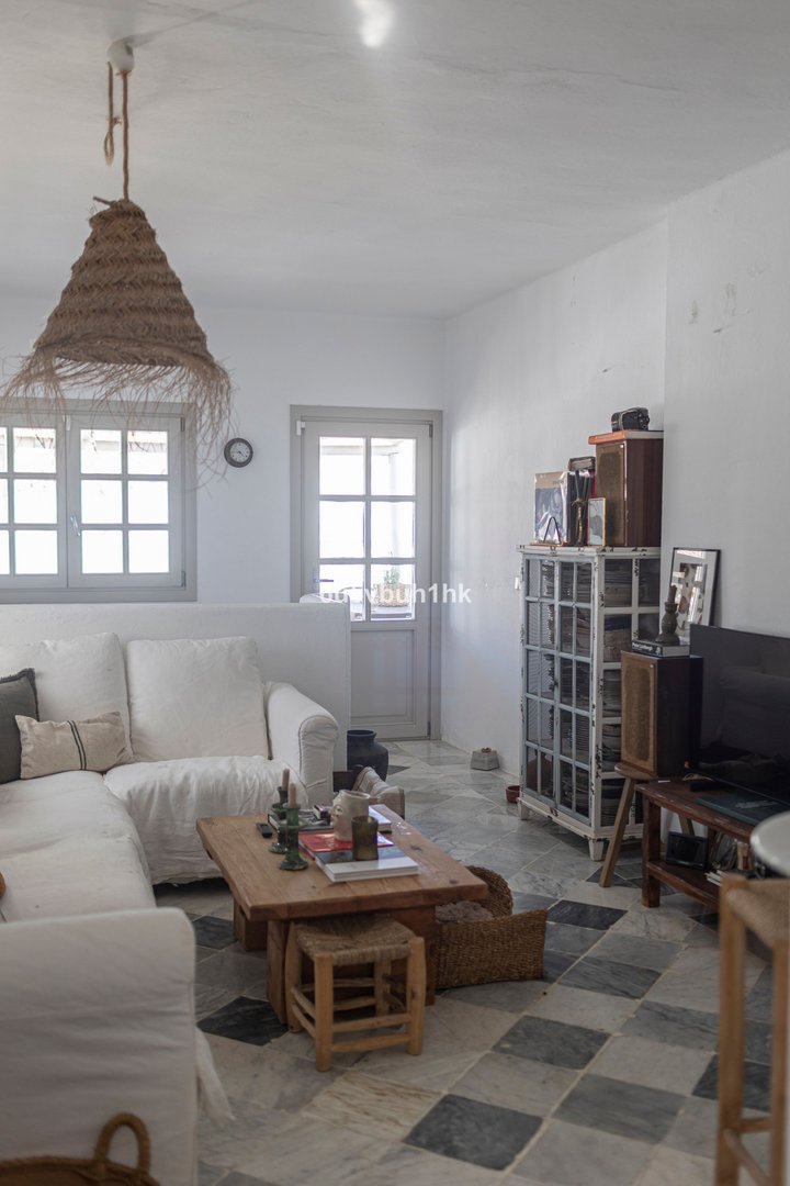 4 Bed Townhouse in Tarifa