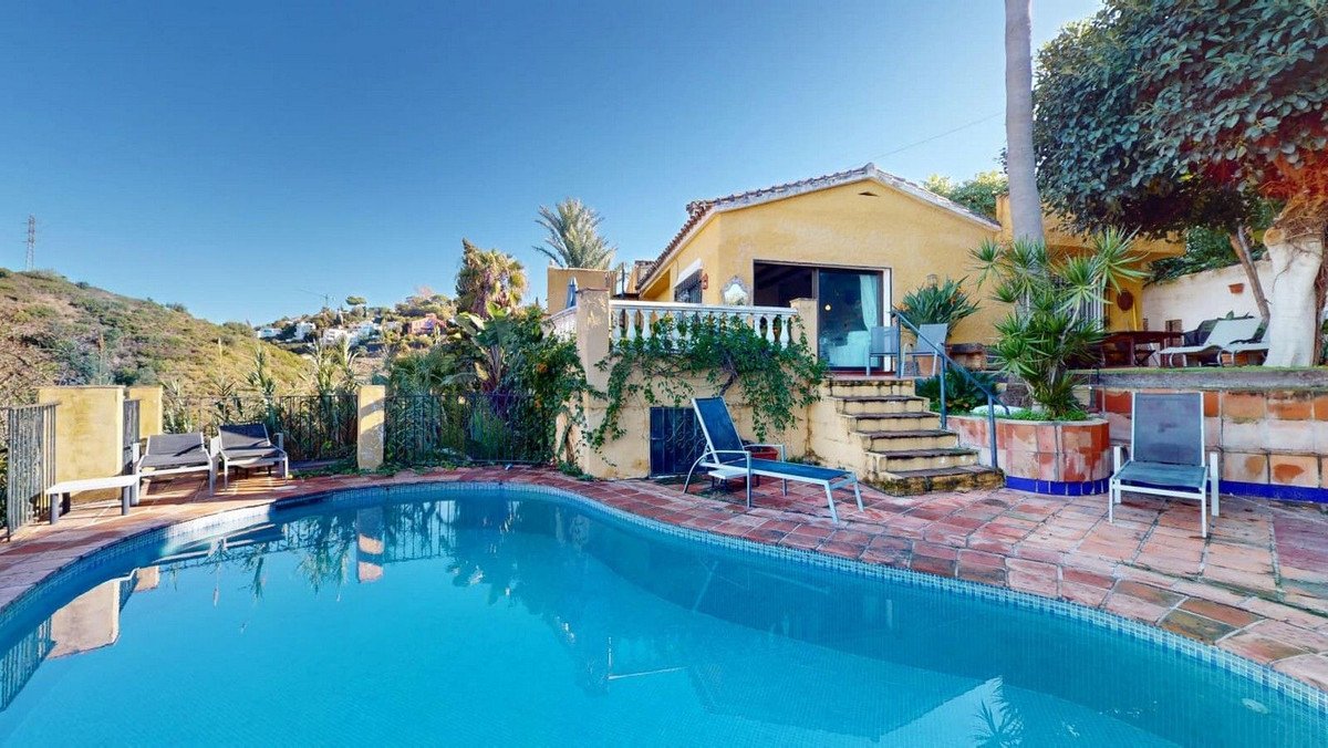 3 Bed Detached Villa in El Rosario