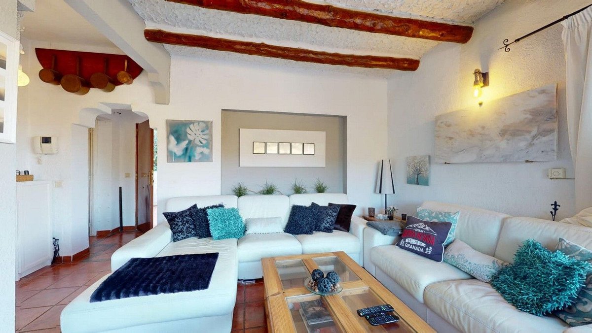 3 Bed Detached Villa in El Rosario