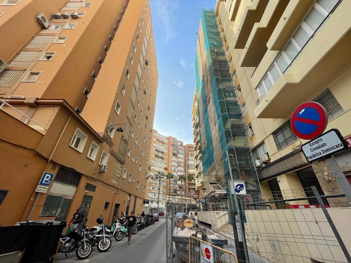 4 Bed Middle Floor Apartment in Málaga