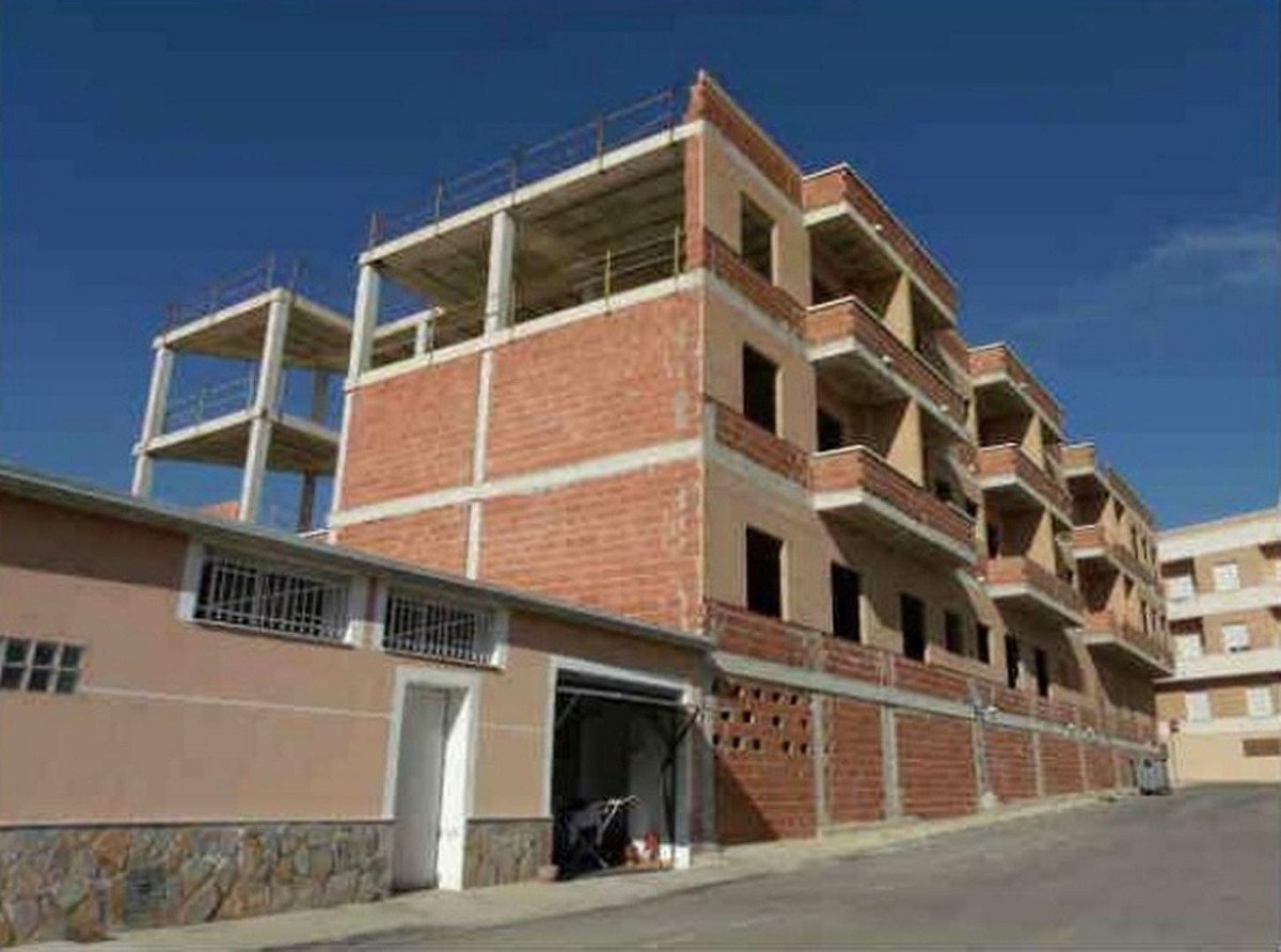 Commercial in Los Montesinos