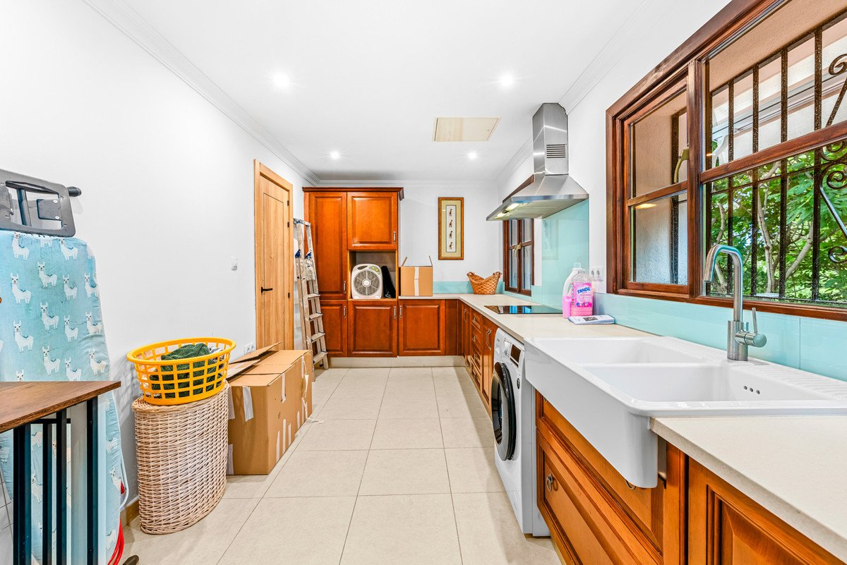 9 Bed Detached Villa in Mijas Costa