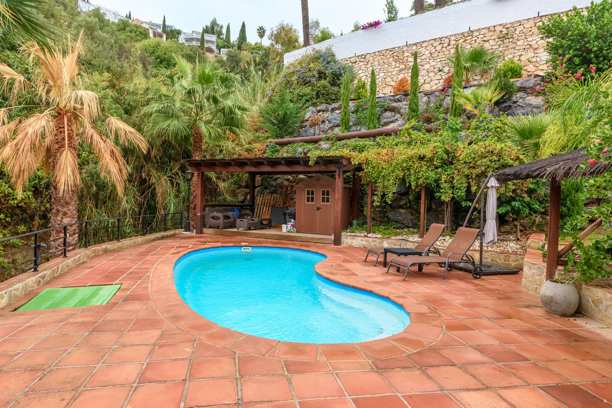 9 Bed Detached Villa in Mijas Costa