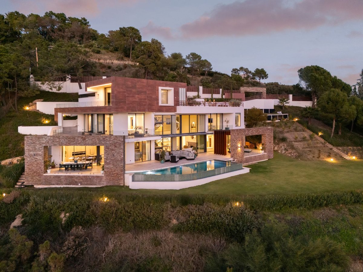 5 Bed Detached Villa in El Madroñal