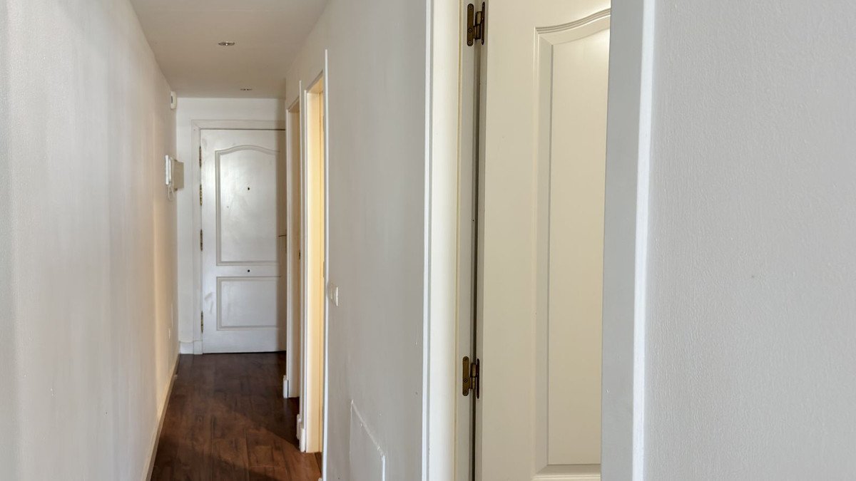 2 Bed Middle Floor Apartment in Fuengirola