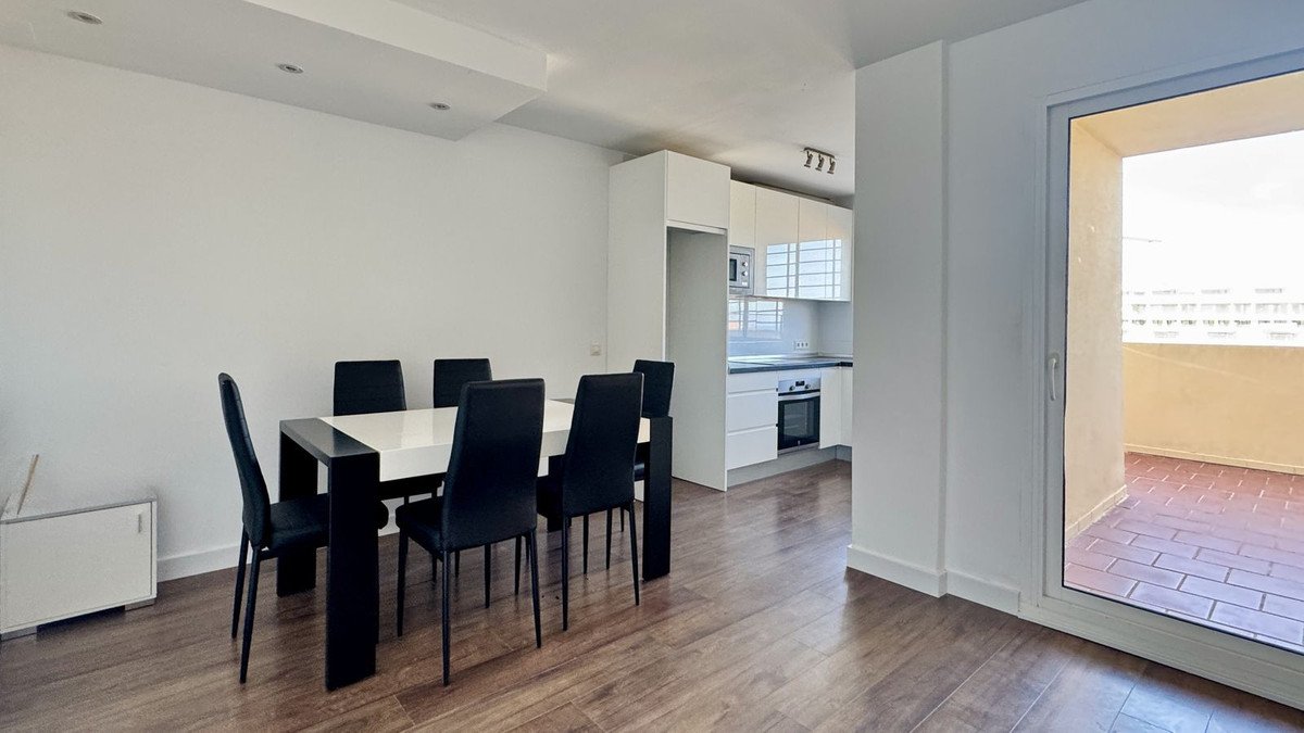 2 Bed Middle Floor Apartment in Fuengirola