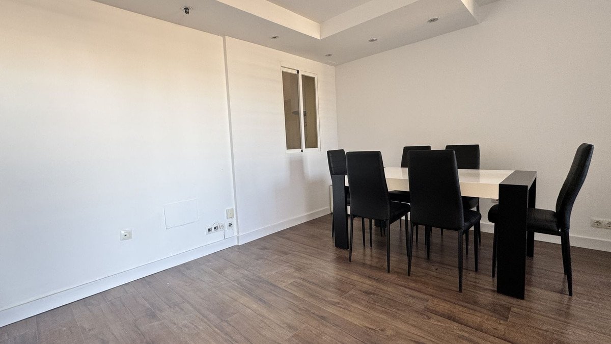 2 Bed Middle Floor Apartment in Fuengirola