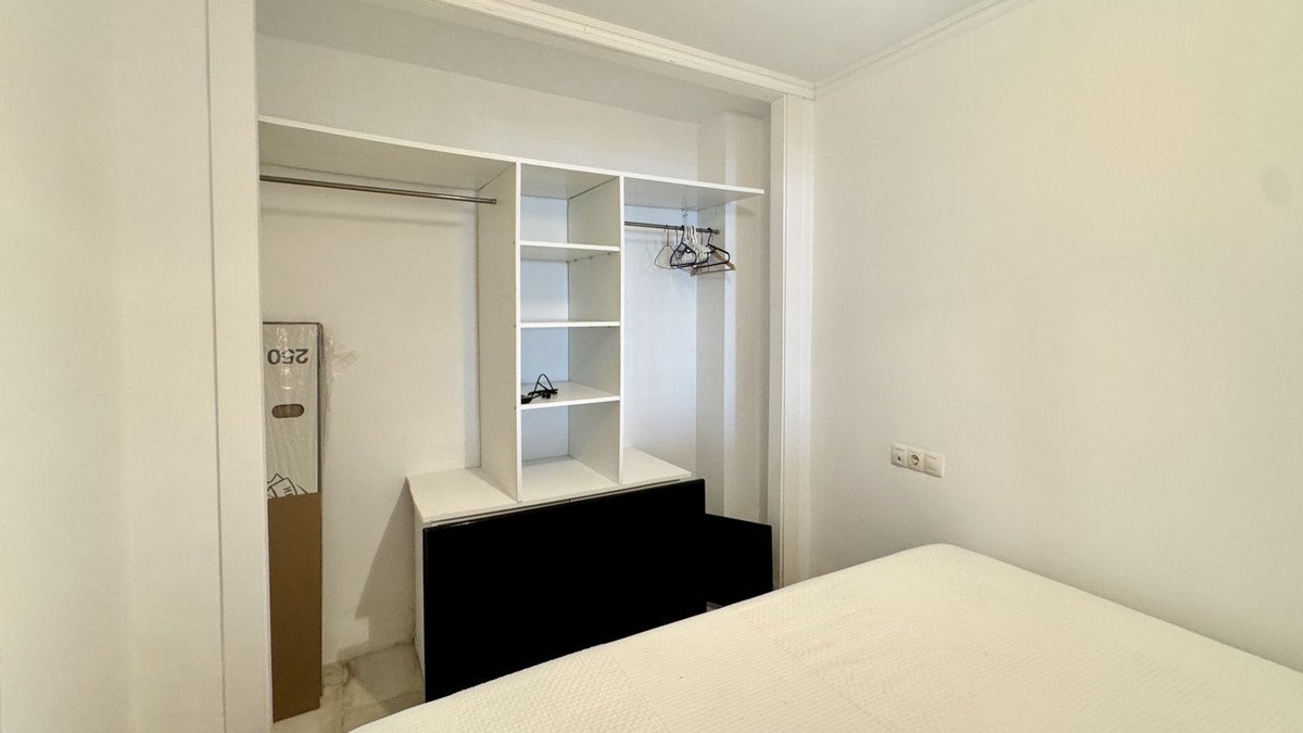 2 Bed Middle Floor Apartment in Fuengirola
