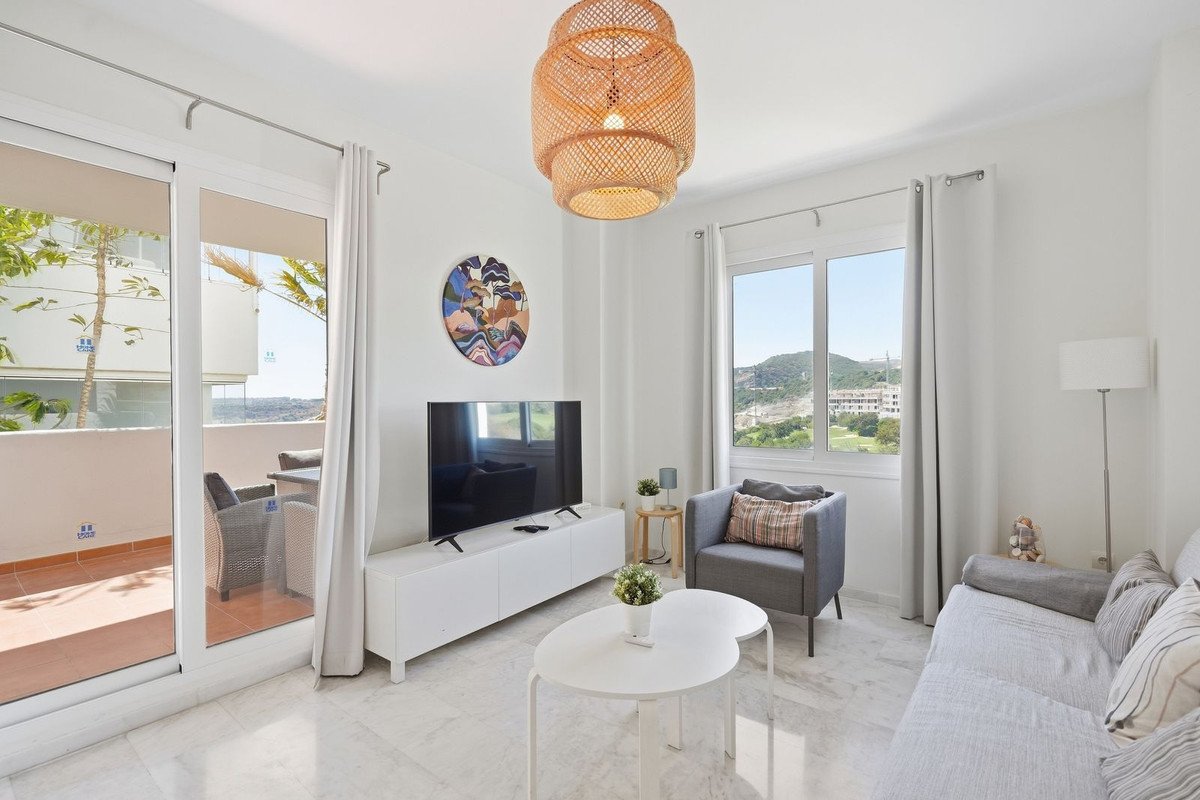 2 Bed Ground Floor Apartment in Valle Romano