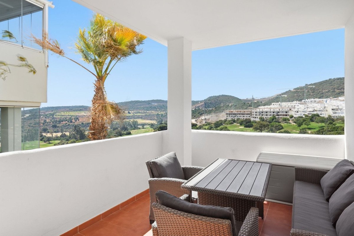 2 Bed Ground Floor Apartment in Valle Romano