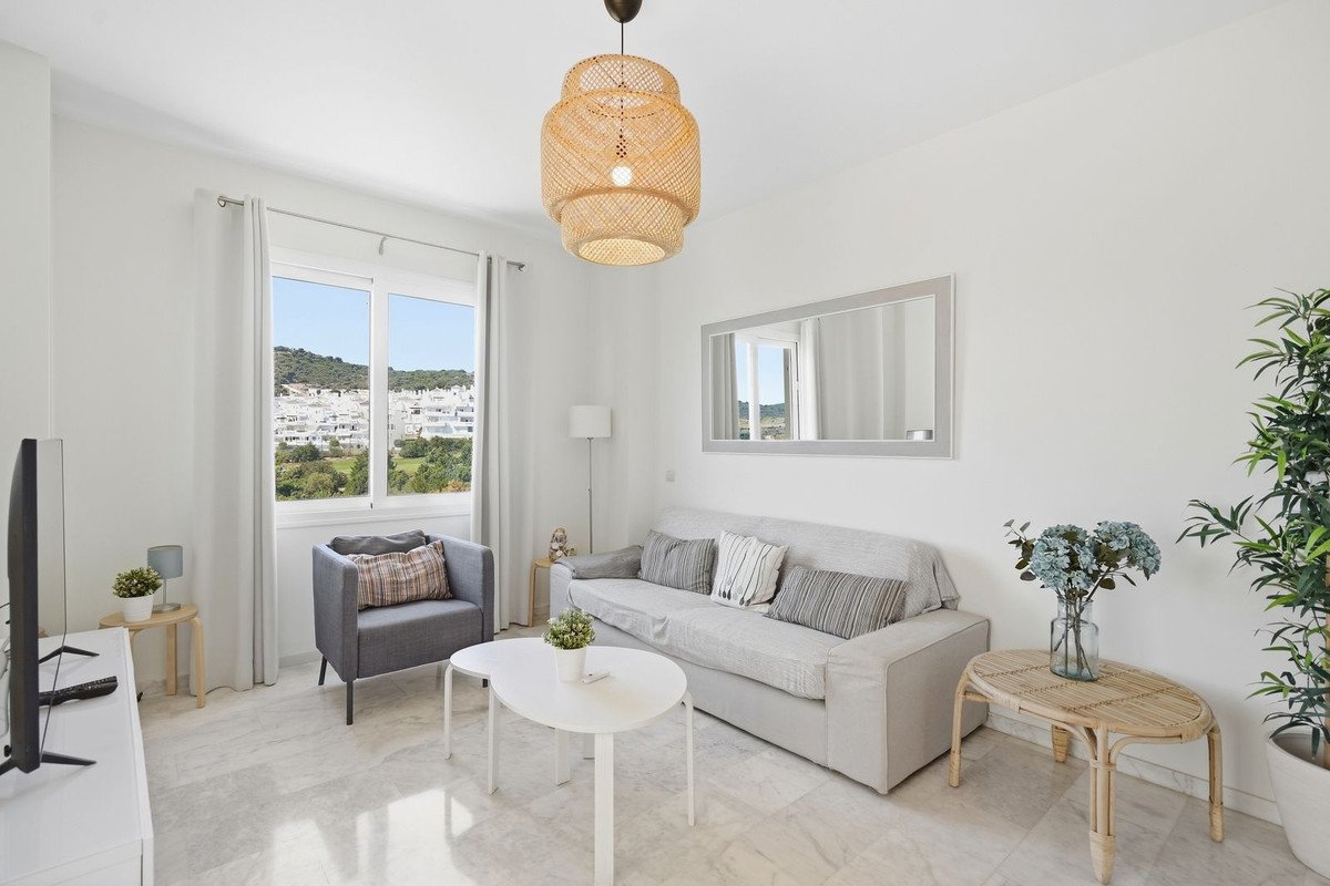 2 Bed Ground Floor Apartment in Valle Romano