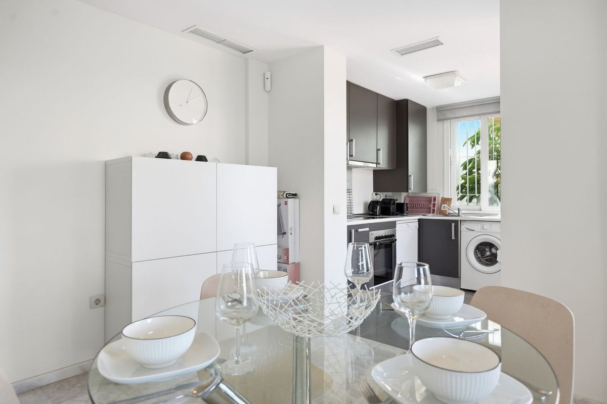 2 Bed Ground Floor Apartment in Valle Romano