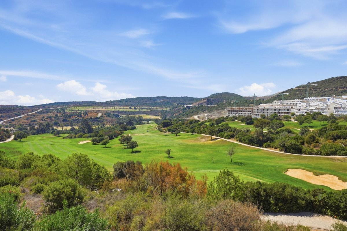 2 Bed Ground Floor Apartment in Valle Romano