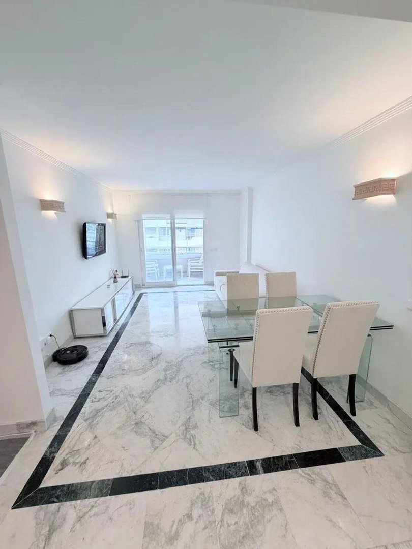 1 Bed Middle Floor Apartment in Puerto Banús