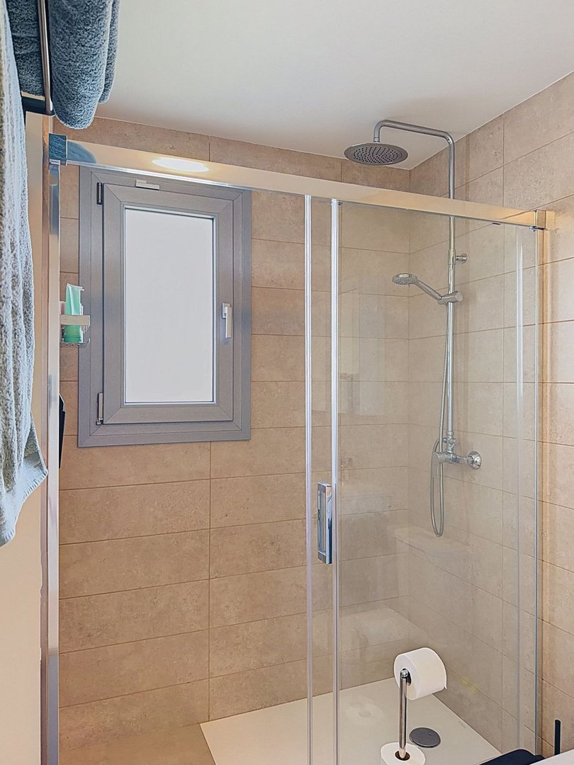 2 Bed Ground Floor Apartment in Estepona