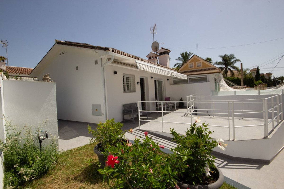 2 Bed Bungalow in Costabella