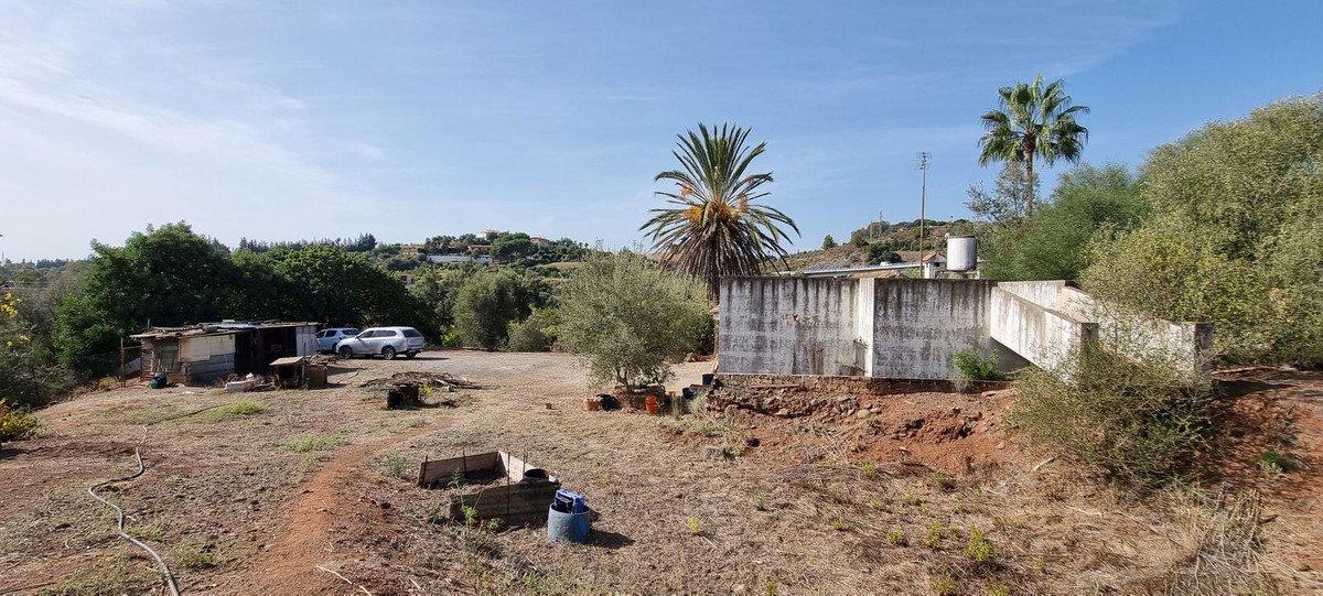 2 Bed Detached Villa in Estepona