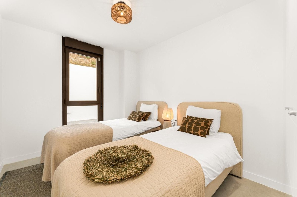 3 Bed Ground Floor Apartment in Estepona
