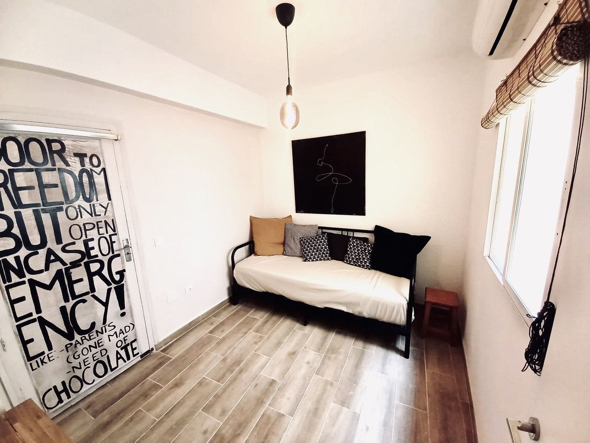 4 Bed Middle Floor Apartment in Fuengirola
